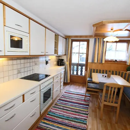 Appartement In Near Lift *